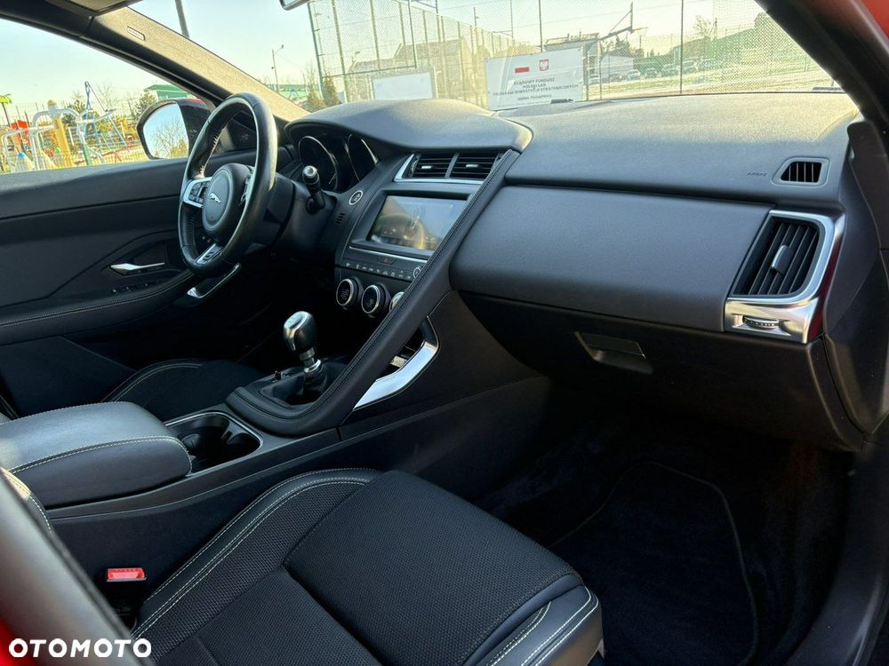 Jaguar E-Pace D150 R-Dynamic - 13