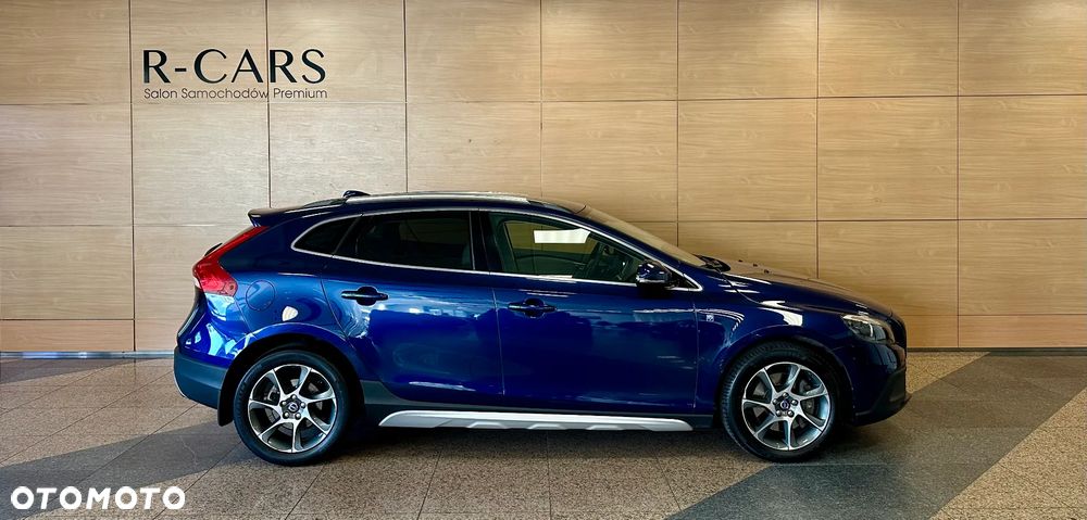 Volvo V40 Cross Country T3 Drive-E Ocean Race - 2