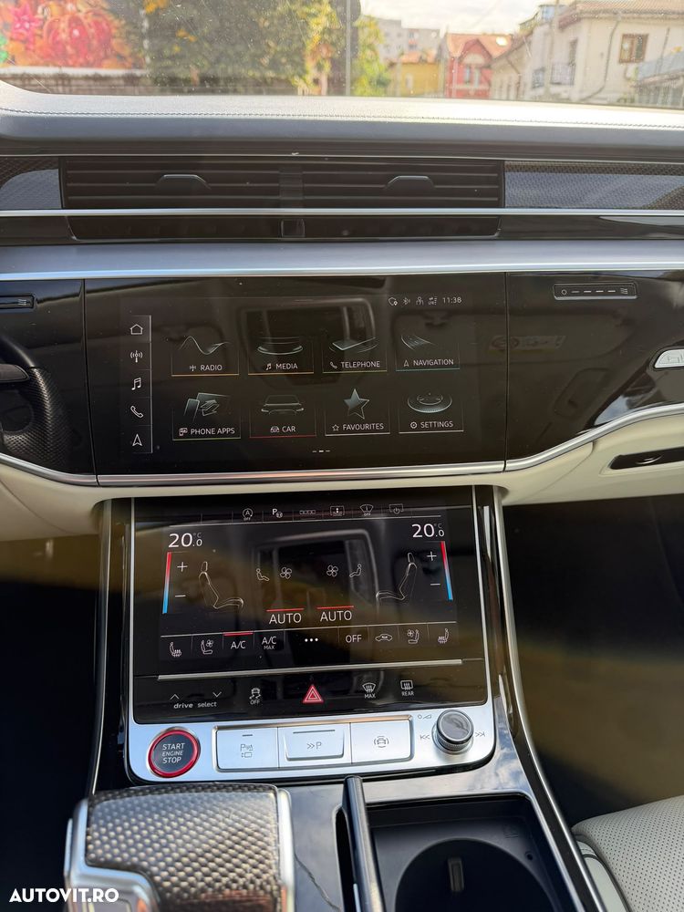 Audi S8 - 8