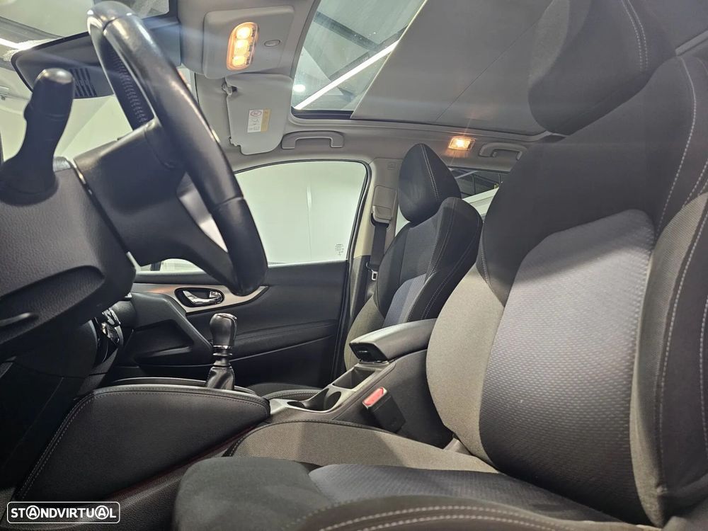 Nissan Qashqai 1.5 dCi N-Connecta J18 - 9