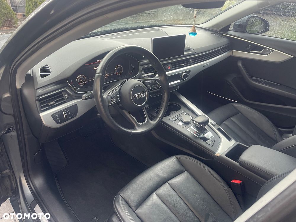 Audi A4 Limousine - 8