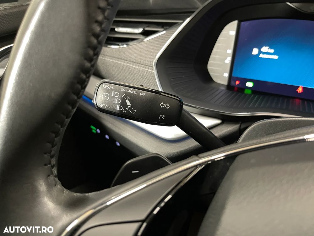 Skoda Octavia 2.0 TDI DSG Style - 25