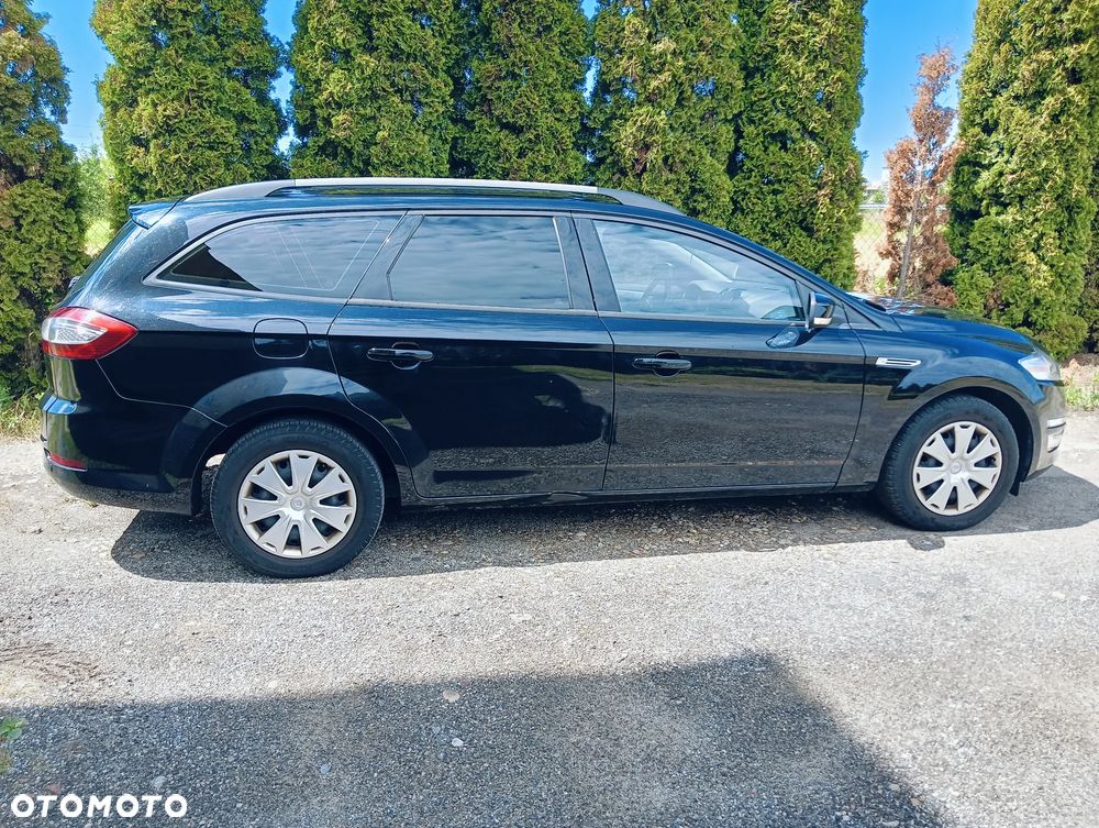 Ford Mondeo - 8