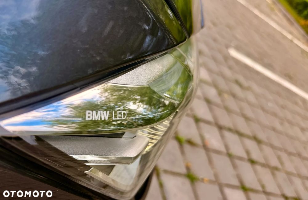 BMW Seria 3 318d Sport Line - 9