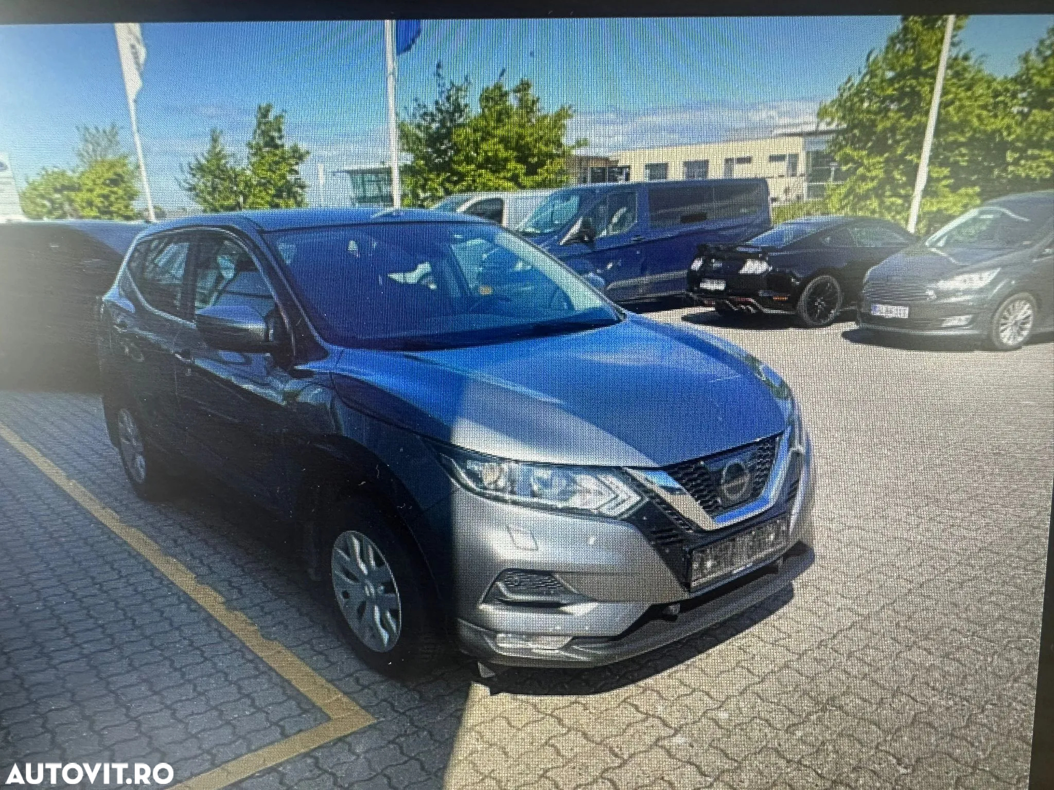 Nissan Qashqai 1.6 DCI Xtronic TEKNA - 2