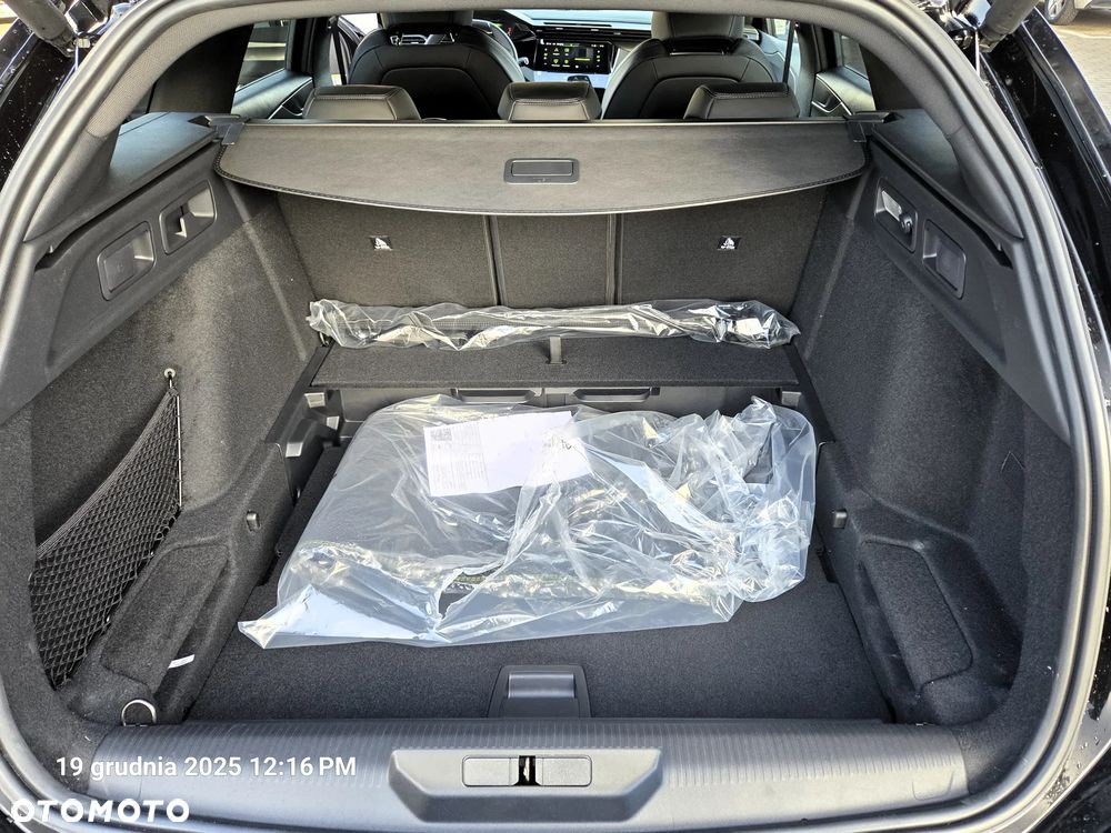 Peugeot 308 1.5 BlueHDi GT S&S EAT8 - 17