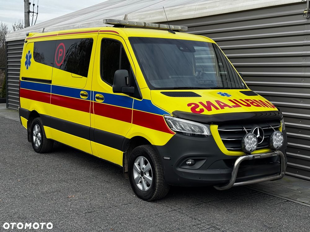 Mercedes-Benz Sprinter - 14