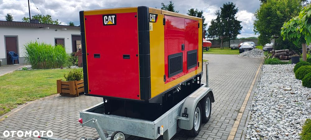 Caterpillar DE88E3 - 8