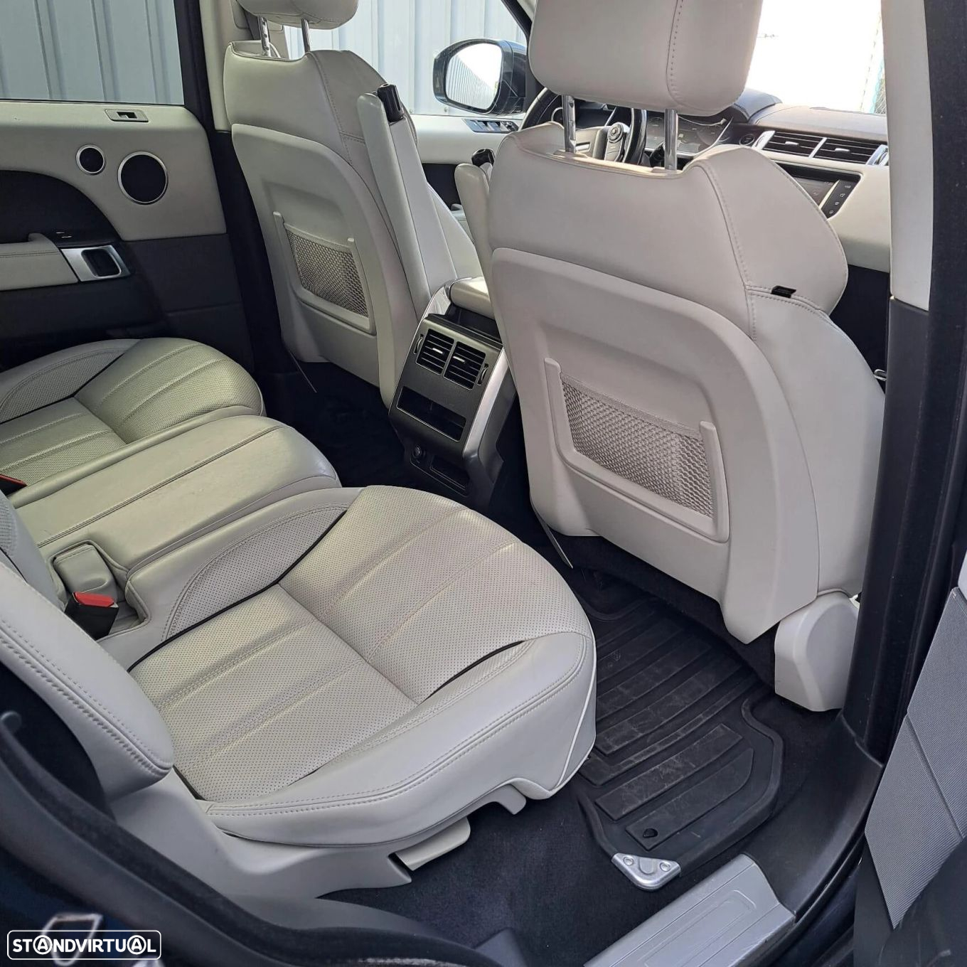 Land Rover Discovery Sport - 29