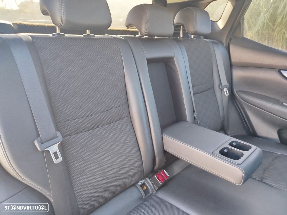 Nissan Qashqai 1.6 dCi Tekna+ Xtronic - 3