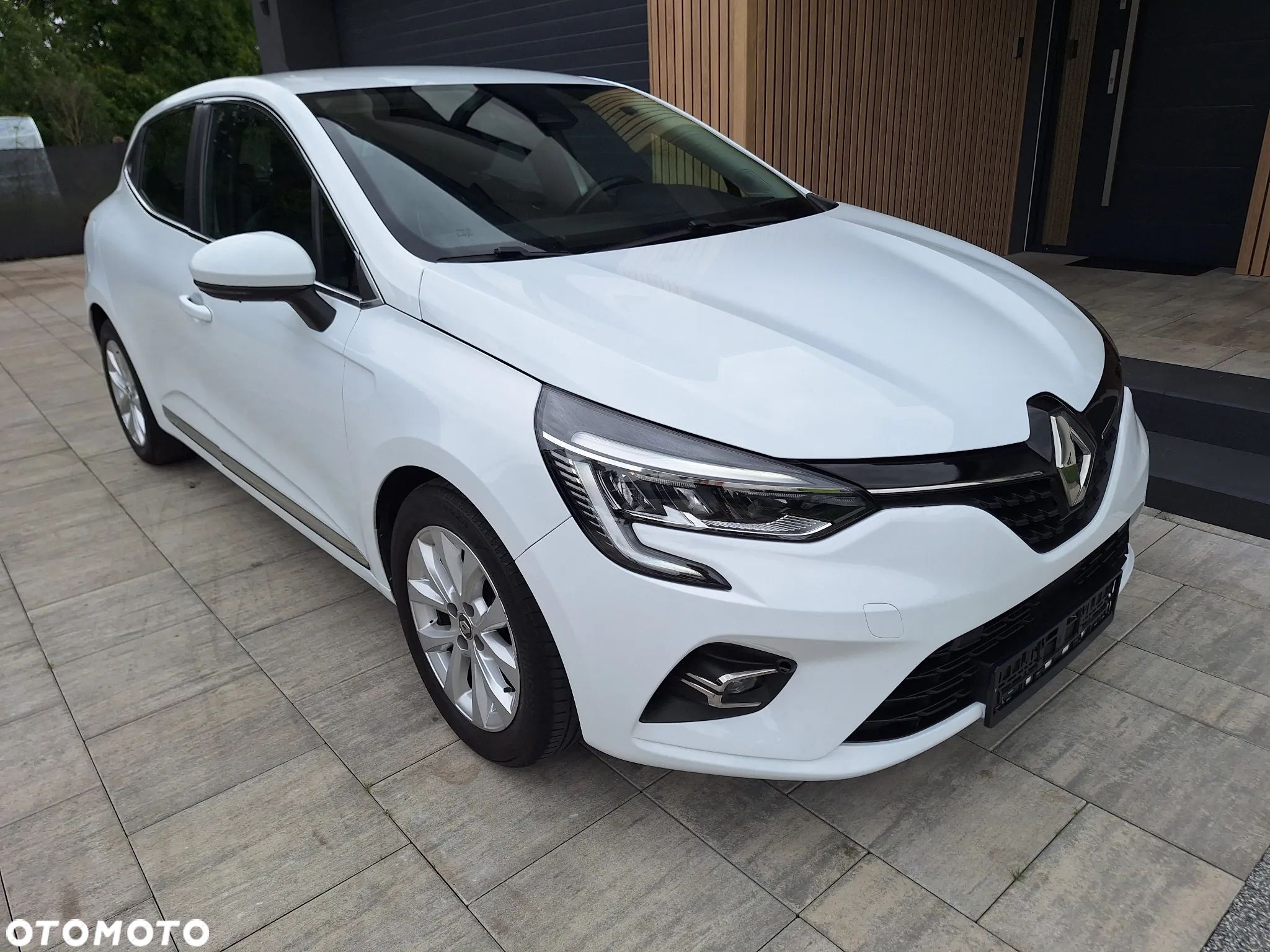 Renault Clio - 1