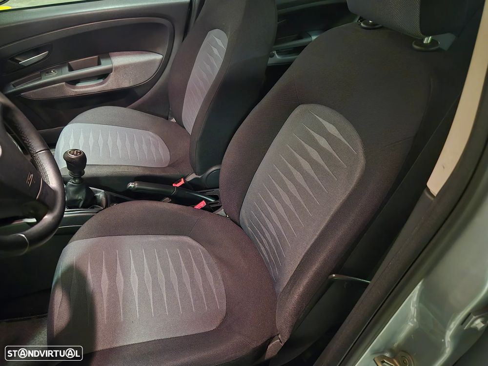 Fiat Grande Punto 1.2 Active - 19