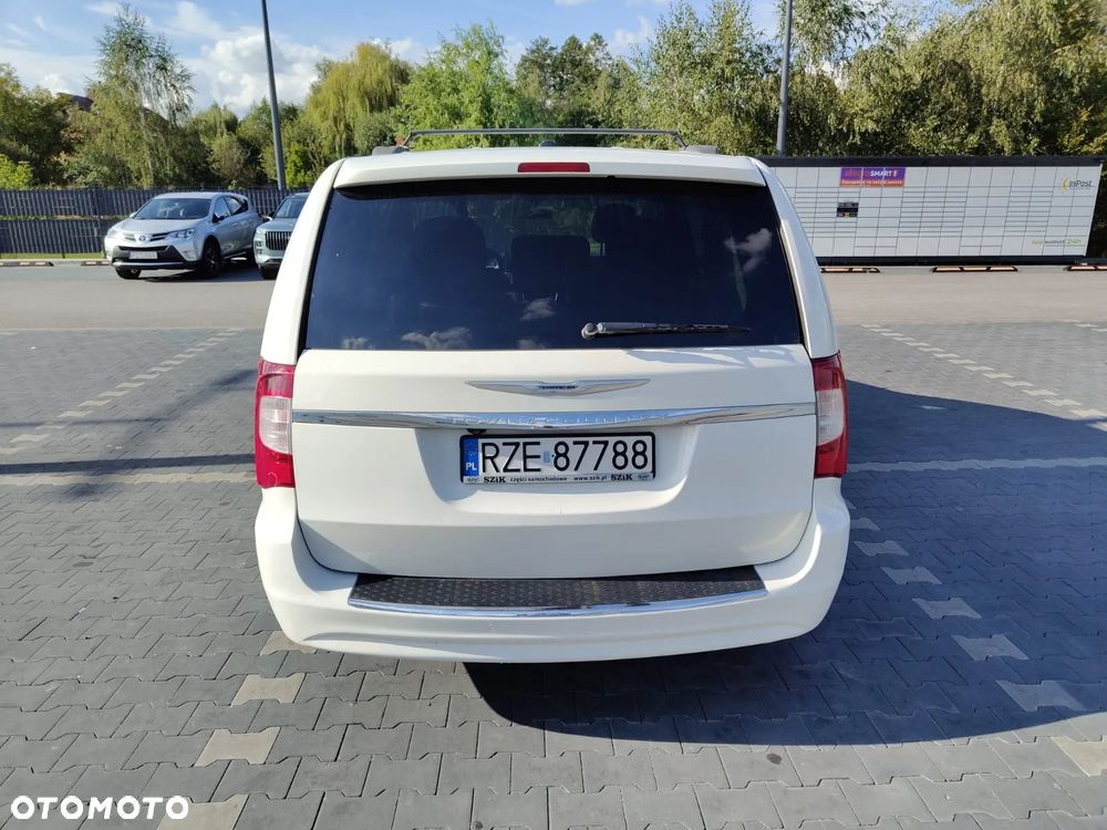 Chrysler Town & Country 3.6 Touring - 15