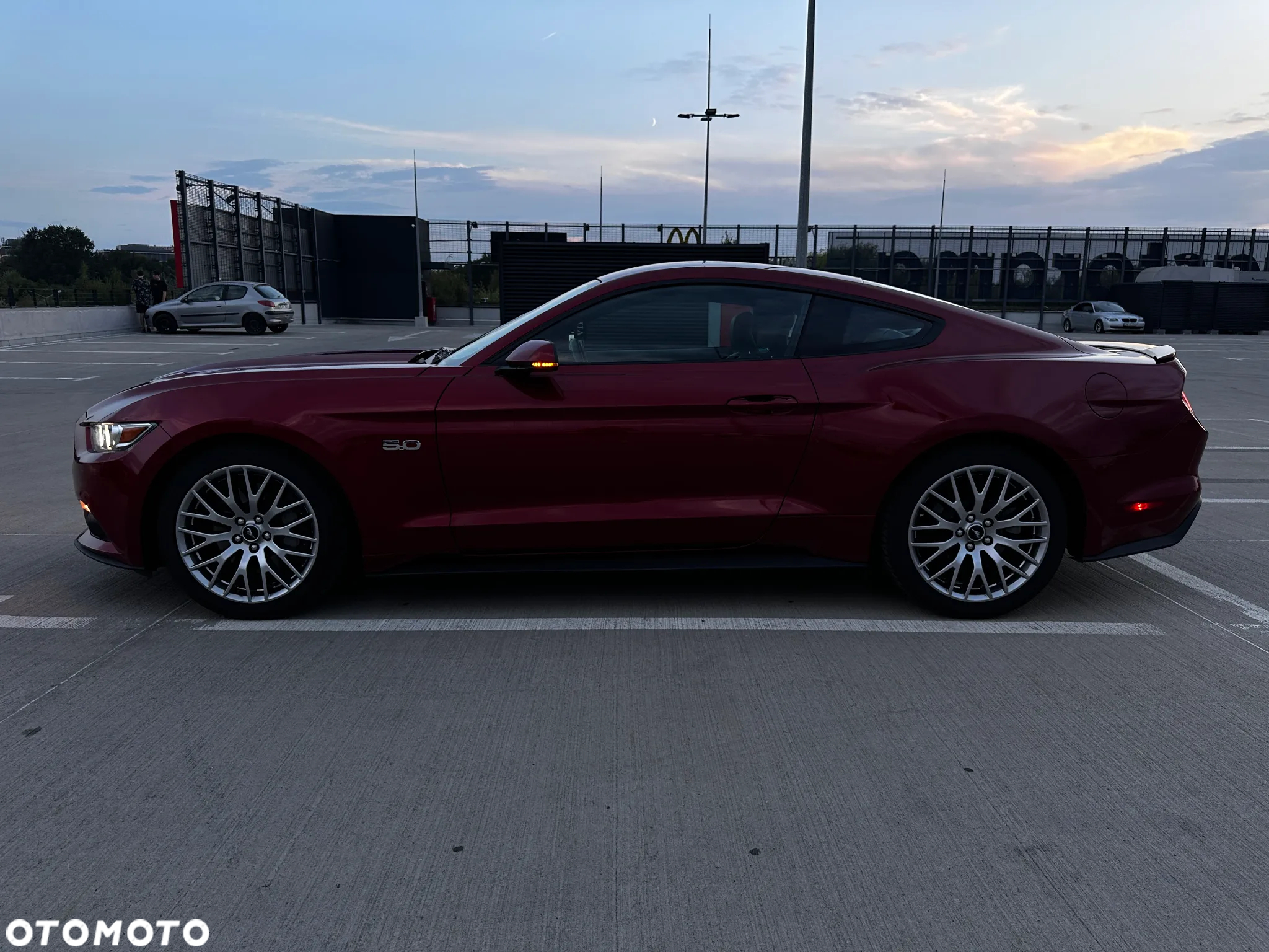 Ford Mustang 5.0 V8 GT - 11