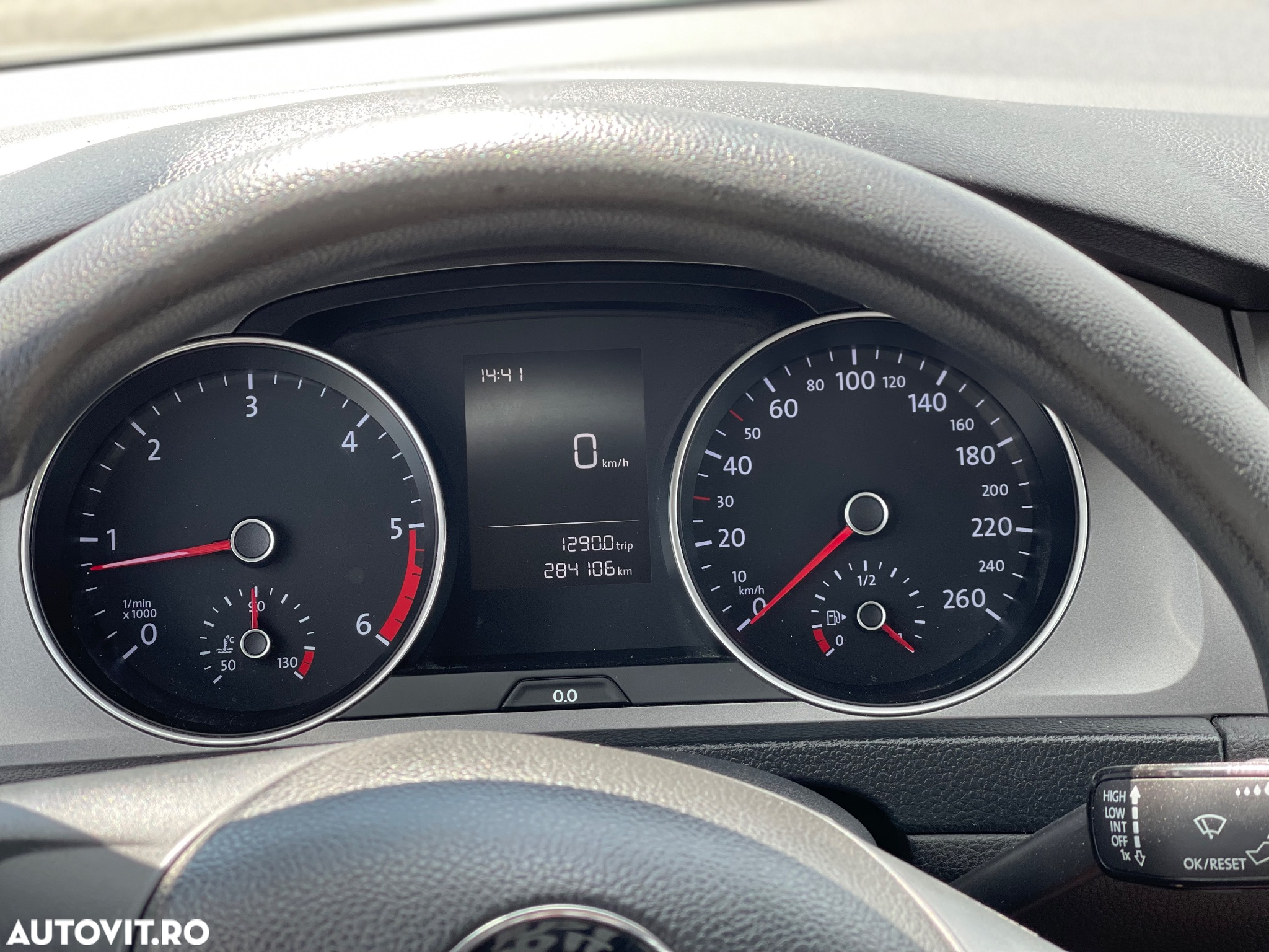 Volkswagen Golf - 11