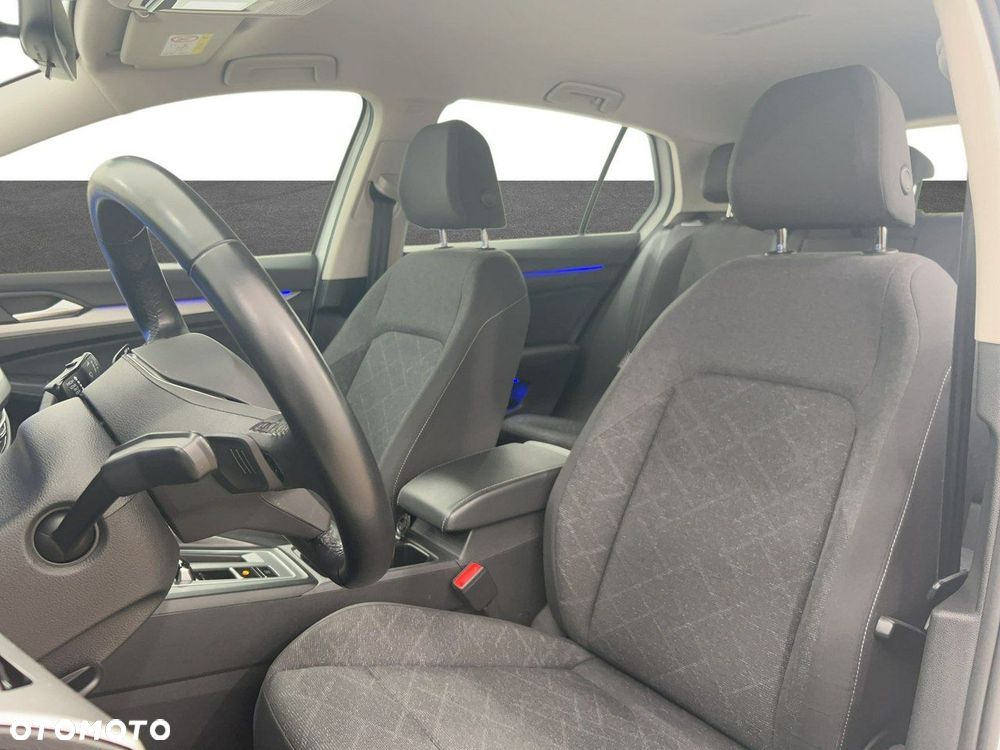 Volkswagen Golf 1.0 eTSI Life DSG - 10