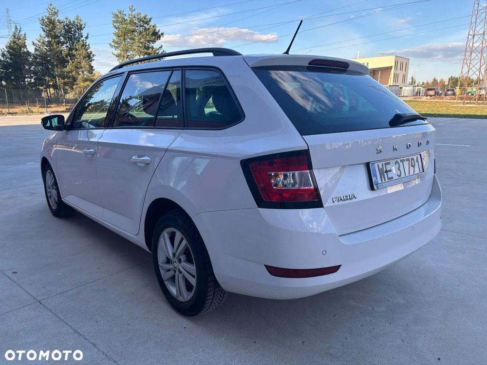 Skoda Fabia 1.0 TSI Ambition - 4
