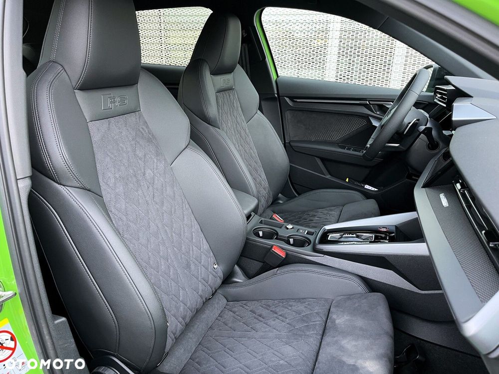 Audi RS3 Sportback - 18