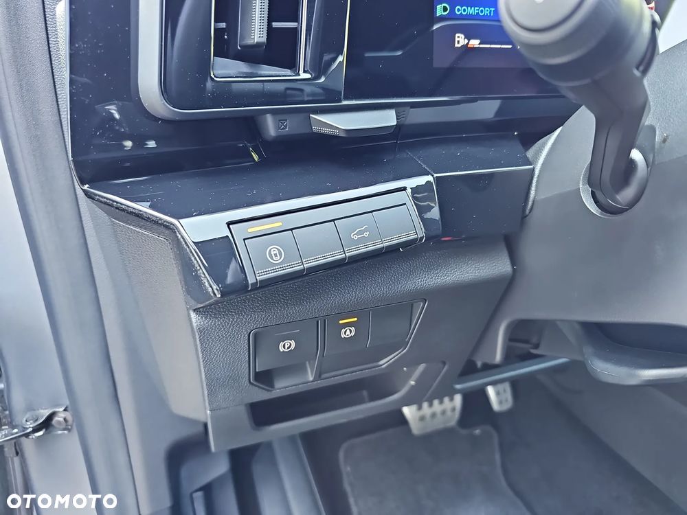Renault Austral 1.2 E-Tech Full Hybrid 200 Iconic esprit Alpine MMT - 36