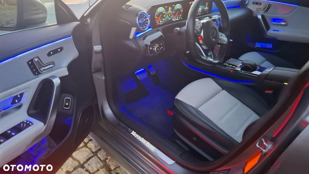 Mercedes-Benz CLA 220 d AMG Line 8G-DCT - 26