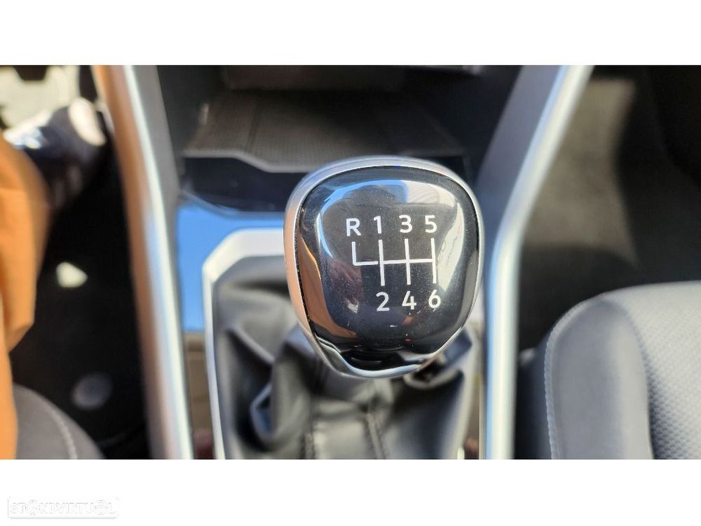 VW T-Roc 1.0 TSI Urban - 21