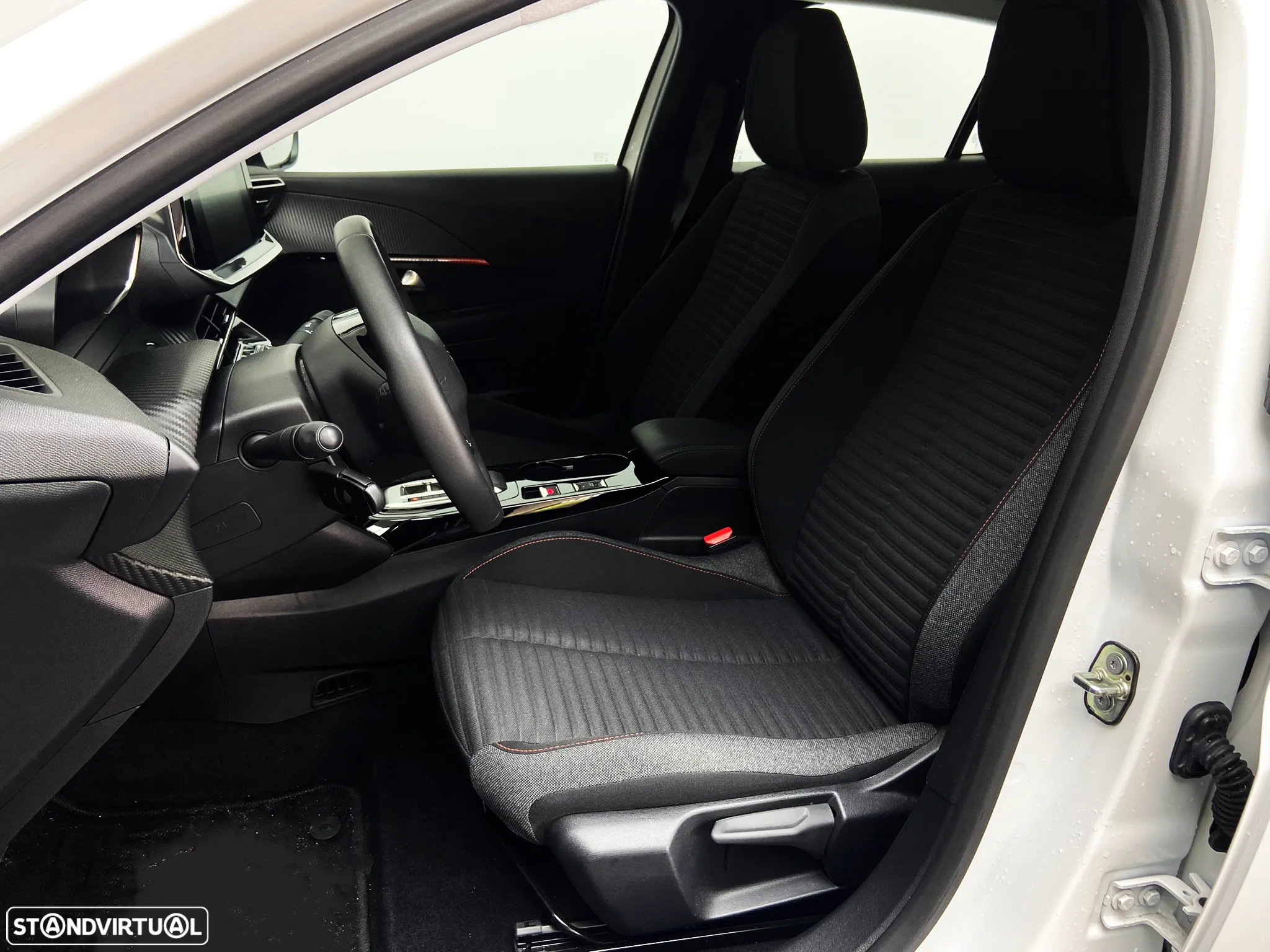 Peugeot e-208 50 kWh Allure - 9