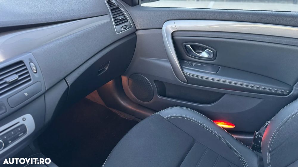 Renault Laguna Grandtour dCi 150 FAP Start-Stop Limited - 20