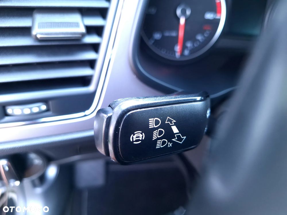 Seat Leon 2.0 TDI DSG Xcellence - 20
