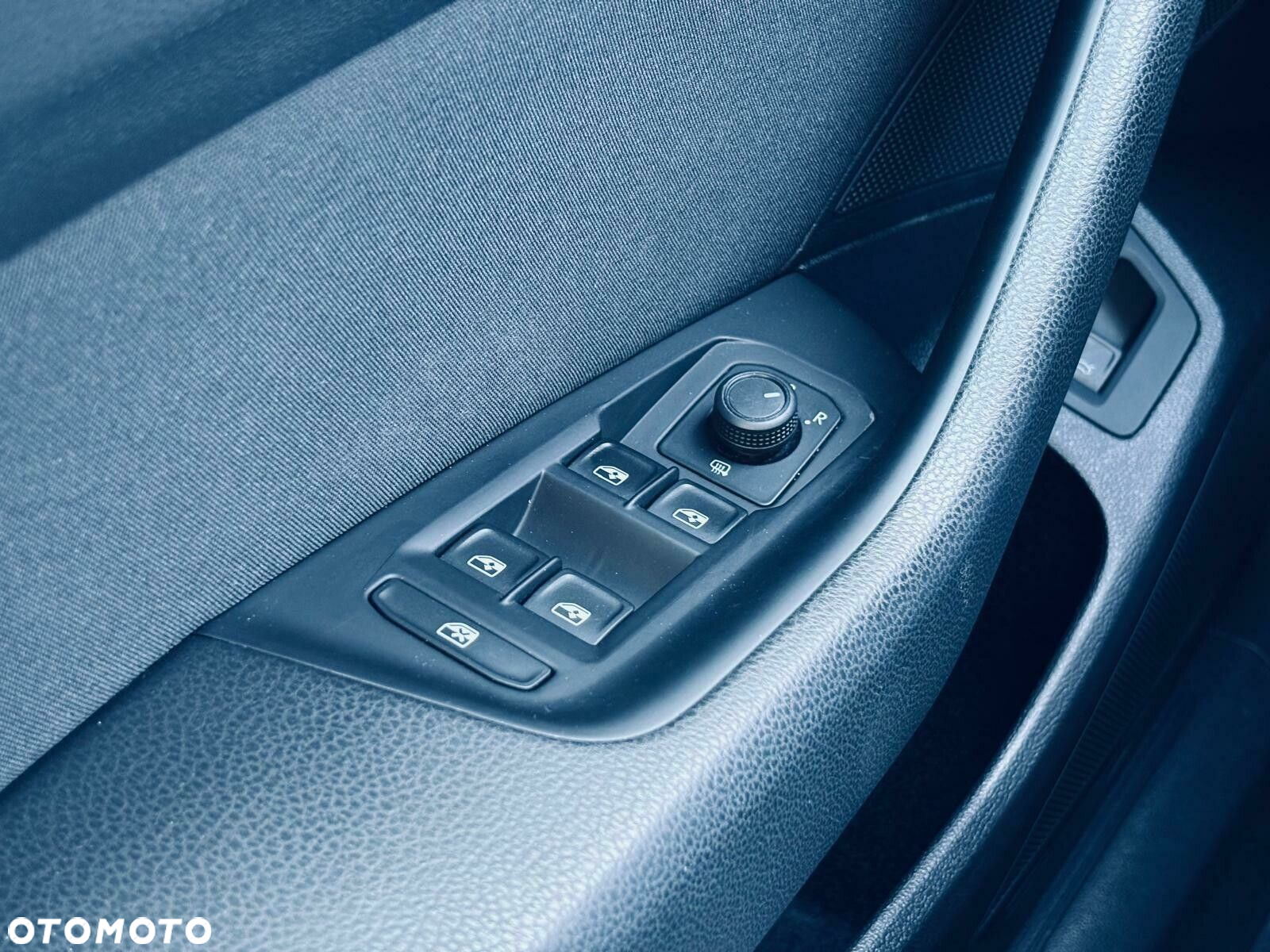 Volkswagen Passat 2.0 TDI EVO Business DSG - 35