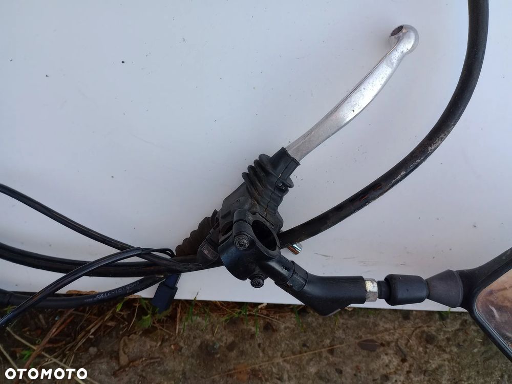 Manetka, linka gazu, linka hamulca, ręczny, lusterka, przełącznik Yamaha Majesty YP 250 1998r. - 19