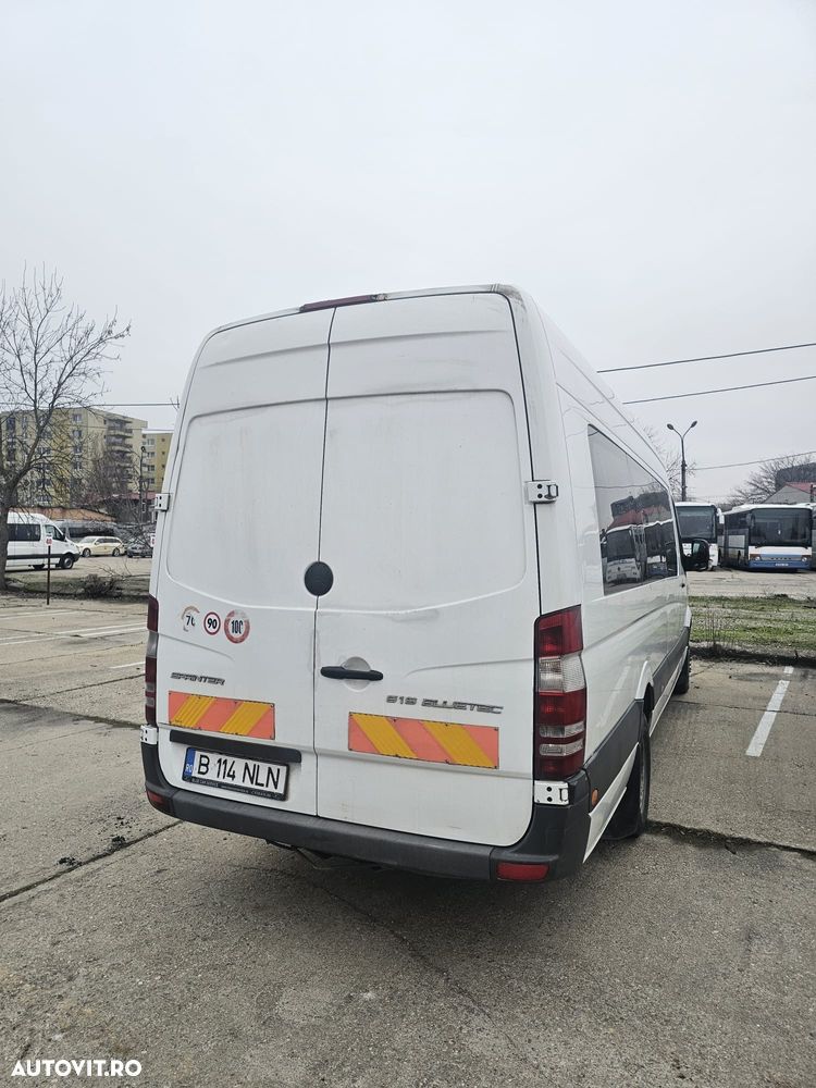 Mercedes-Benz Sprinter - 13