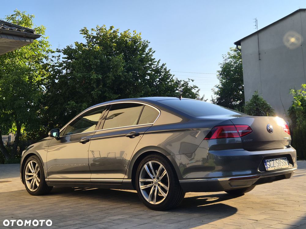 Volkswagen Passat 2.0 TDI SCR Highline - 2