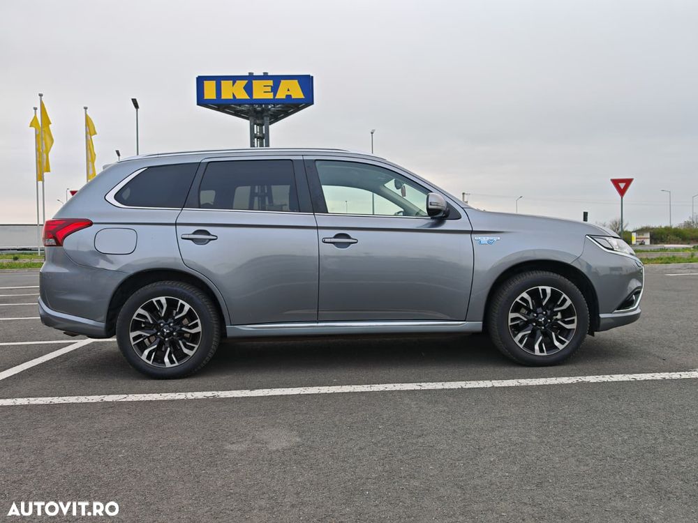 Mitsubishi Outlander 2.0 4WD - 9