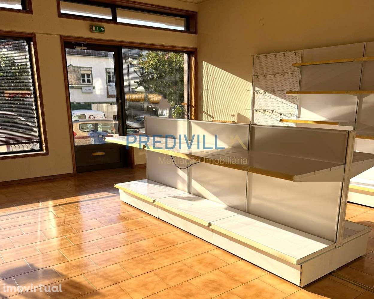 Loja  Venda em Cidade da Maia,Maia - Grande imagem: 2/14