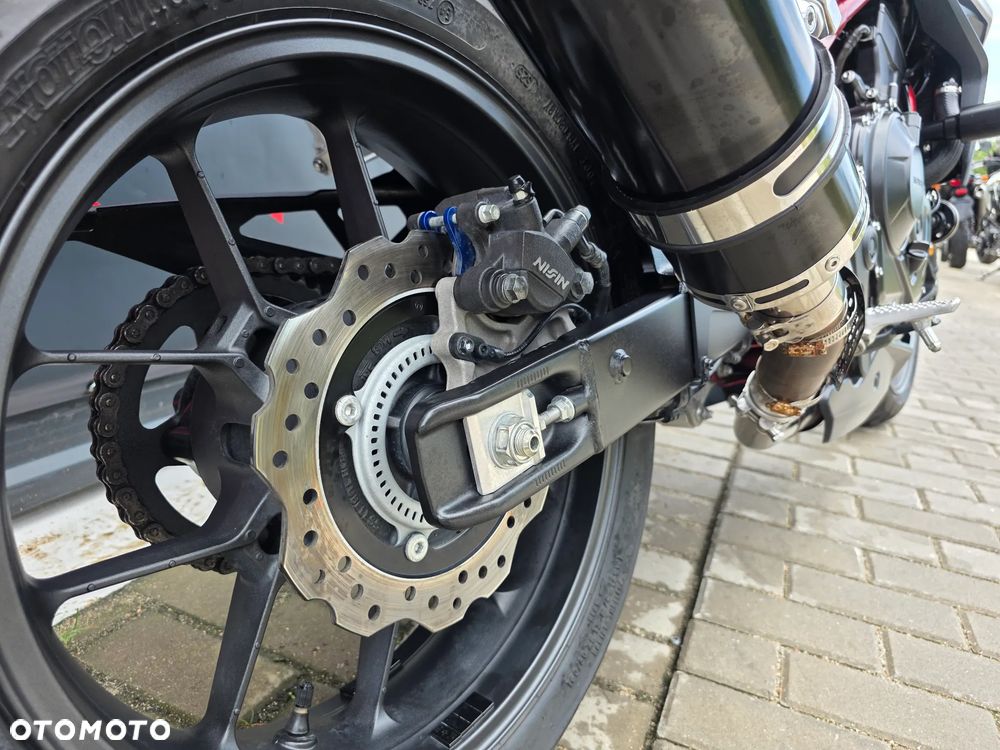 Honda Hornet - 19