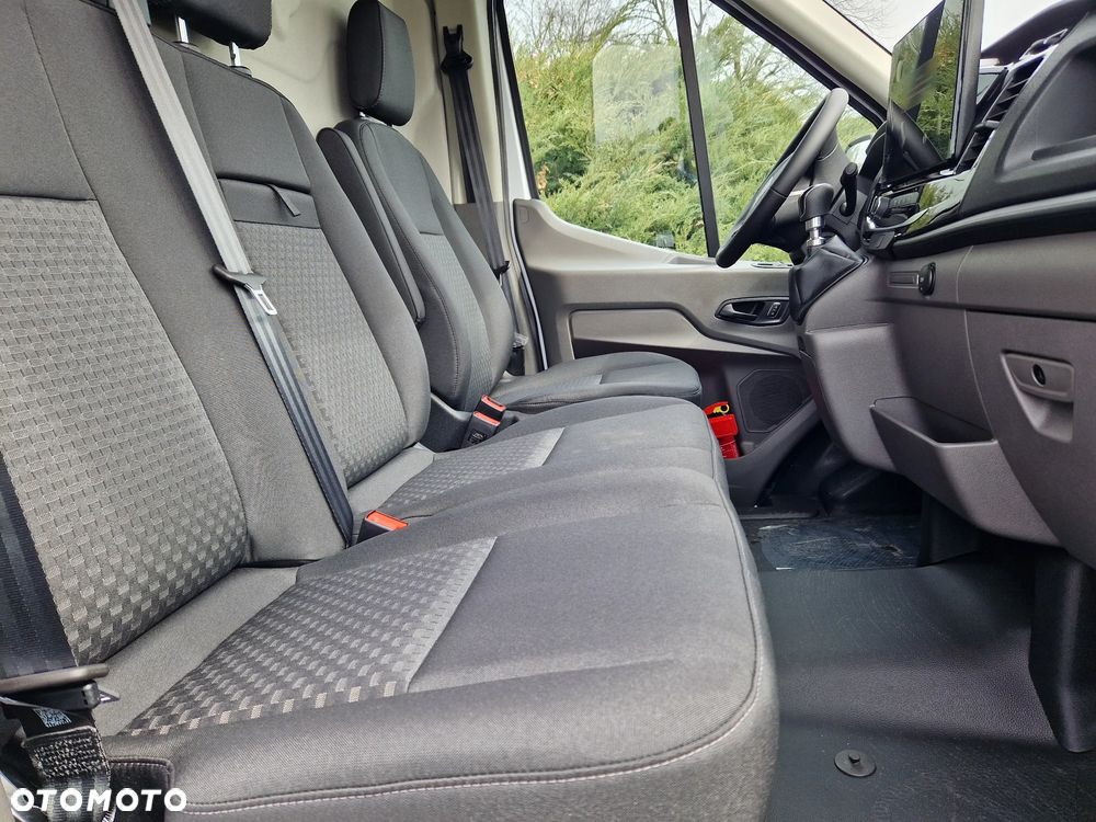 Ford Transit - 11
