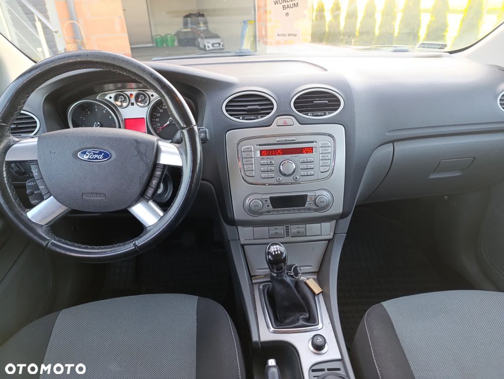 Ford Focus 1.6 16V Black Magic - 11