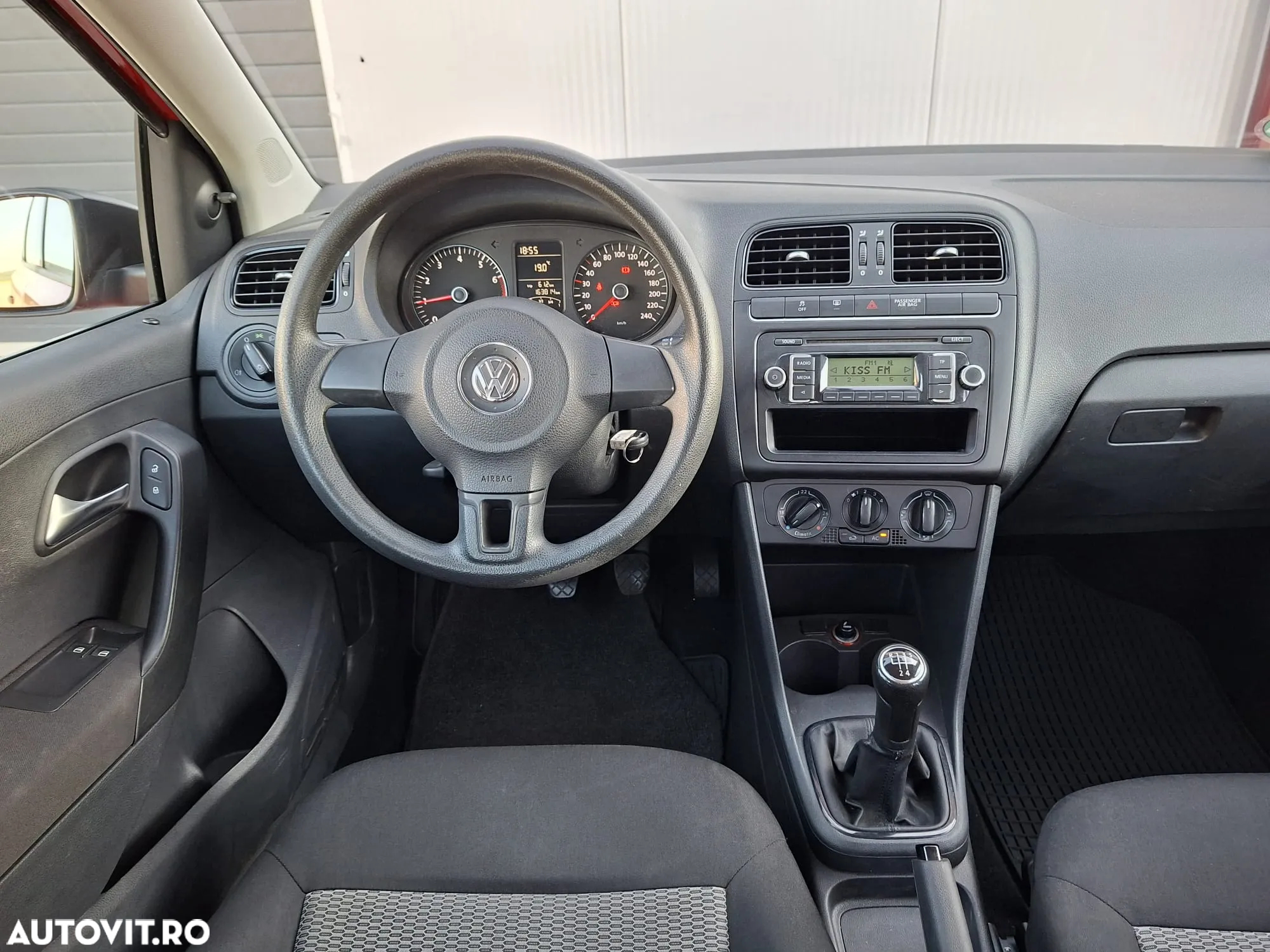 Volkswagen Polo - 5