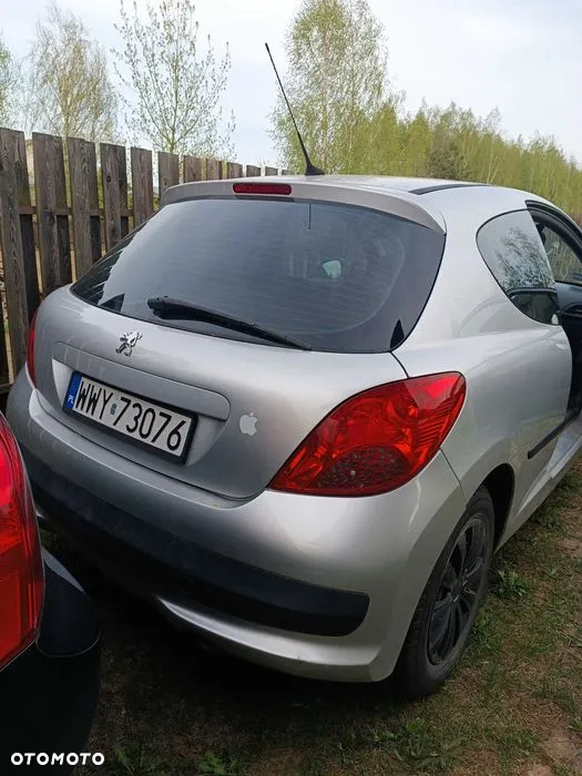 Peugeot 207 - 4