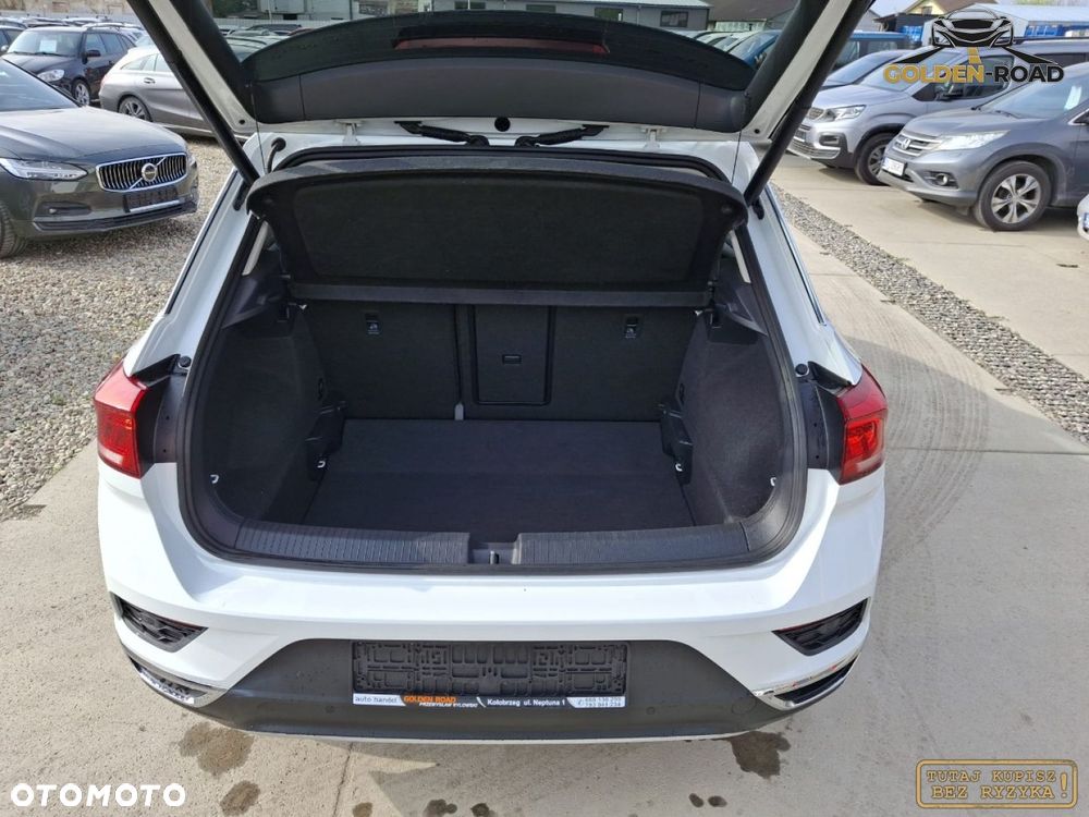 Volkswagen T-Roc - 22
