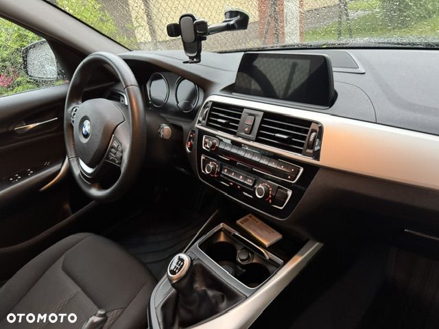 BMW Seria 1 116d - 5