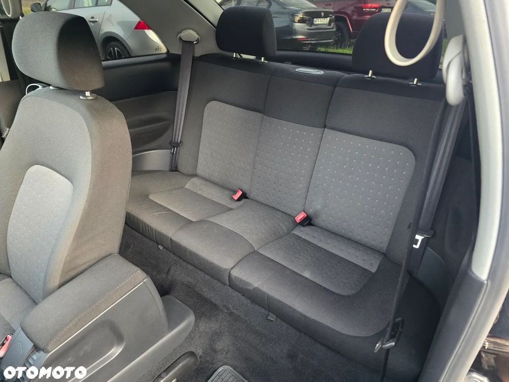 Volkswagen New Beetle 1.6 Freestyle - 28