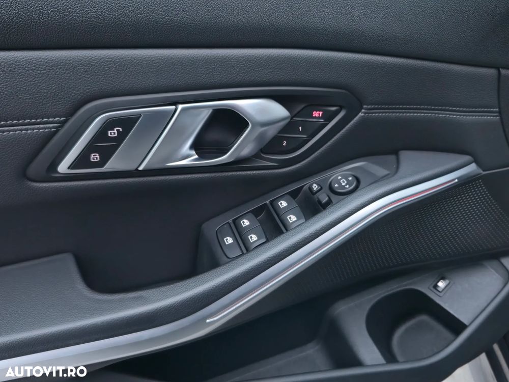 BMW Seria 3 330e iPerformance M Sport - 28