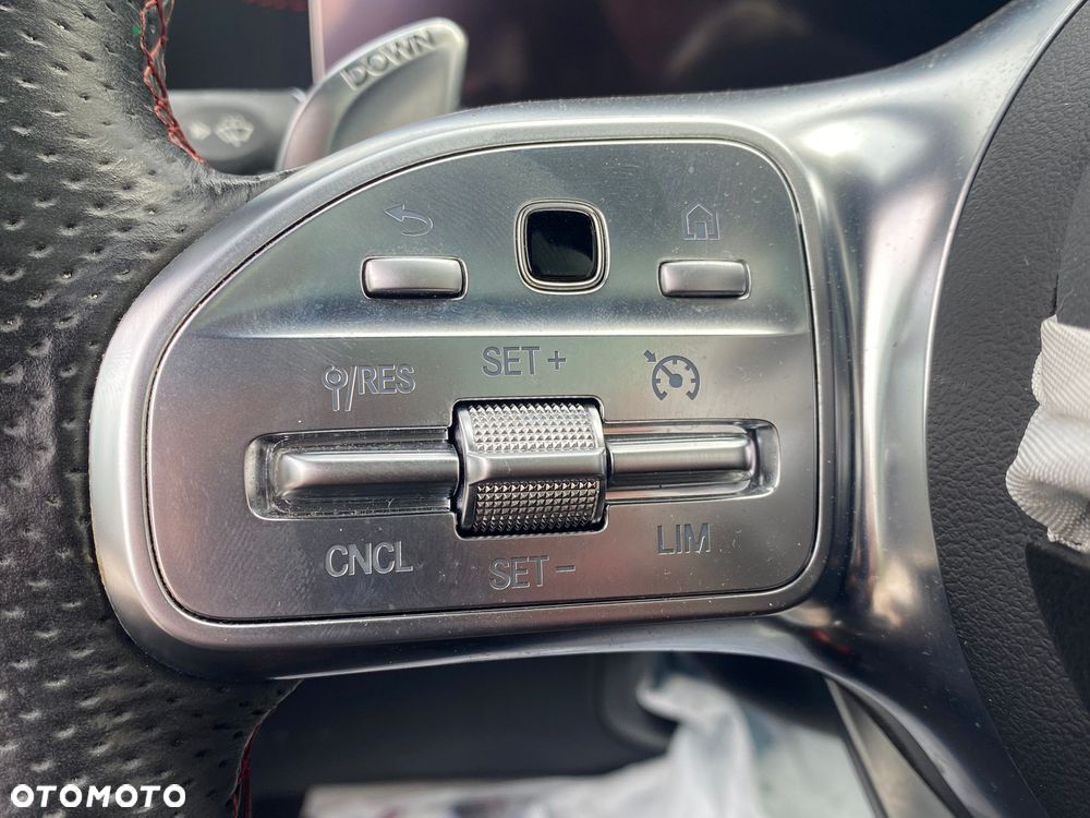 Mercedes-Benz Klasa E - 19