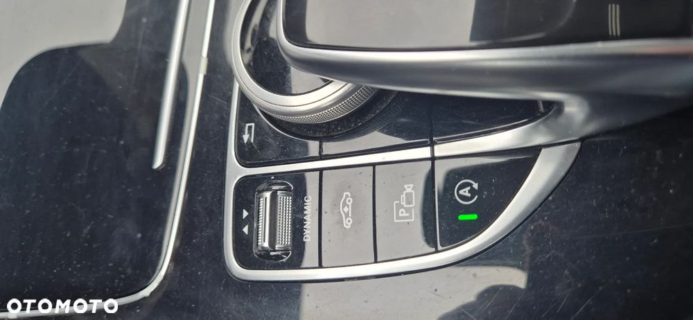 Mercedes-Benz Klasa E 220 d 4-Matic All-Terrain - 23