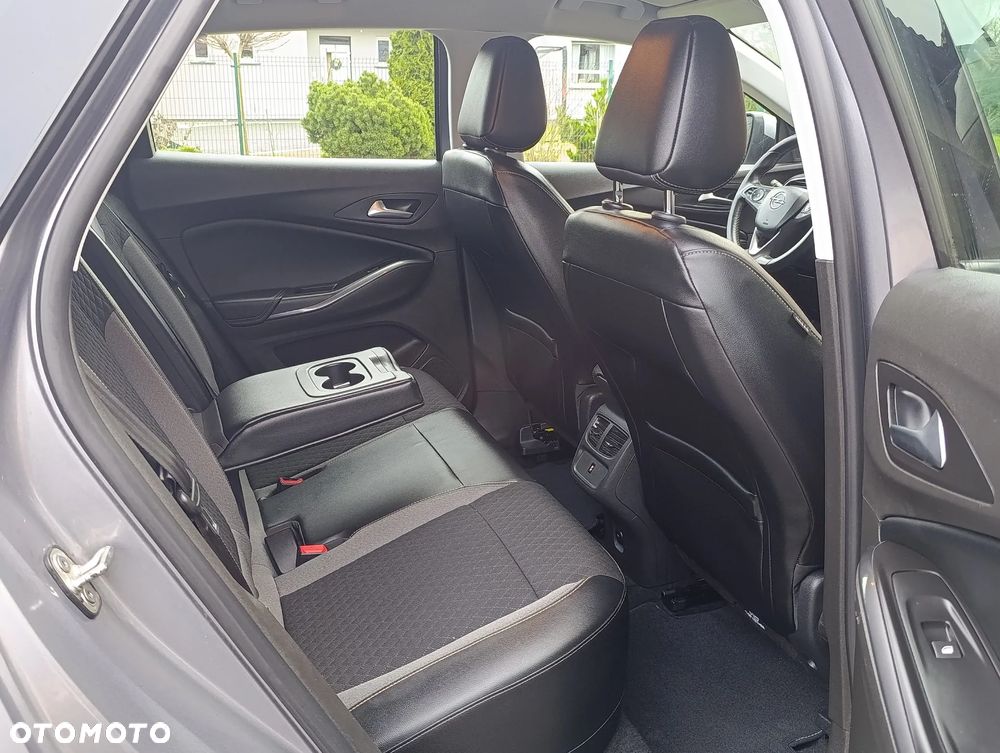 Opel Grandland X Plug-in-Hybrid4 1.6 DI Start/Stop Business INNOVATION - 23