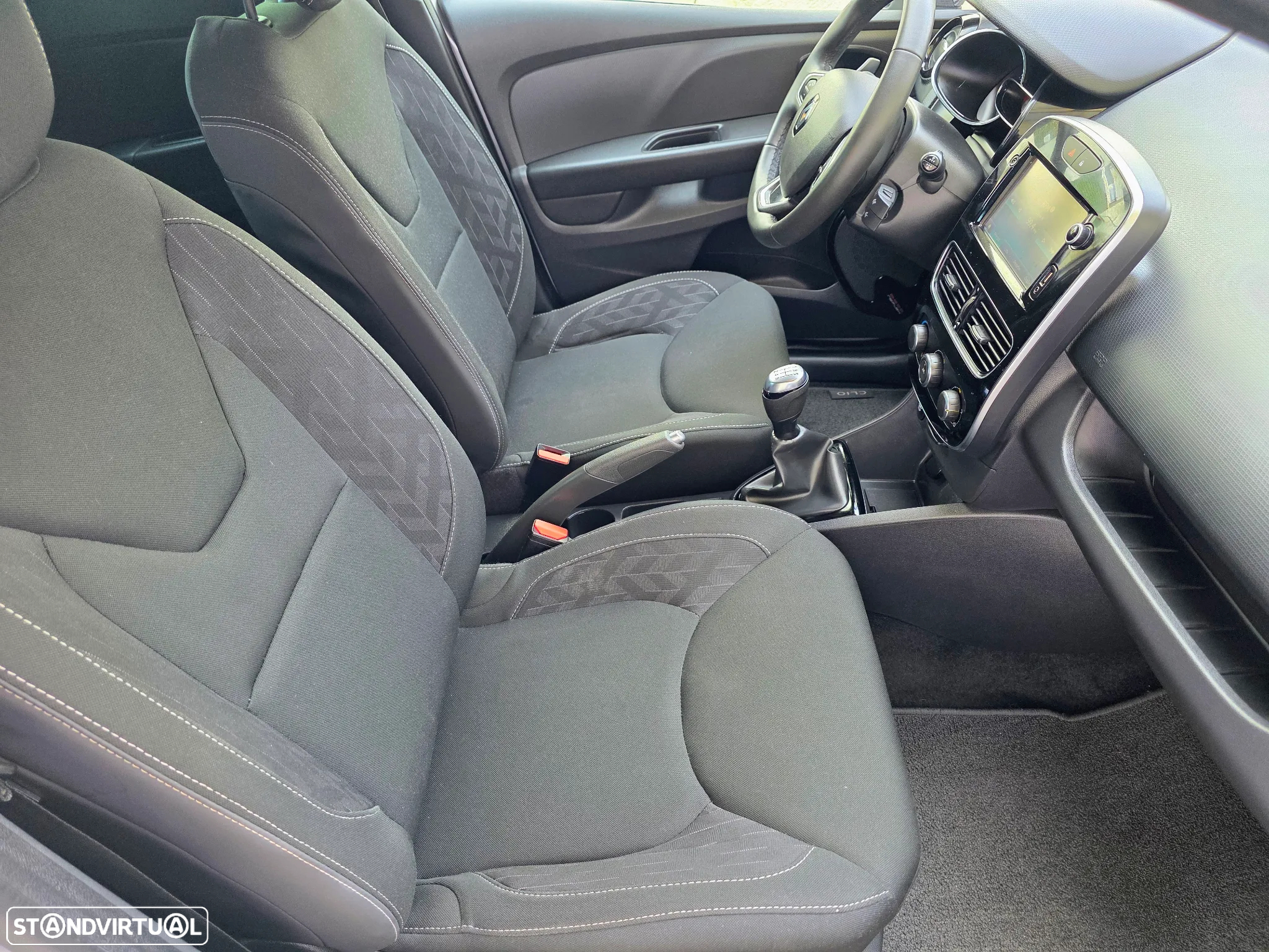 Renault Clio 0.9 TCe Limited Edition - 39