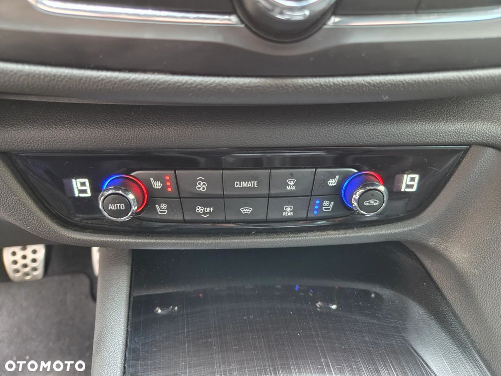 Opel Insignia 2.0 4x4 Ultimate Exclusive - 19