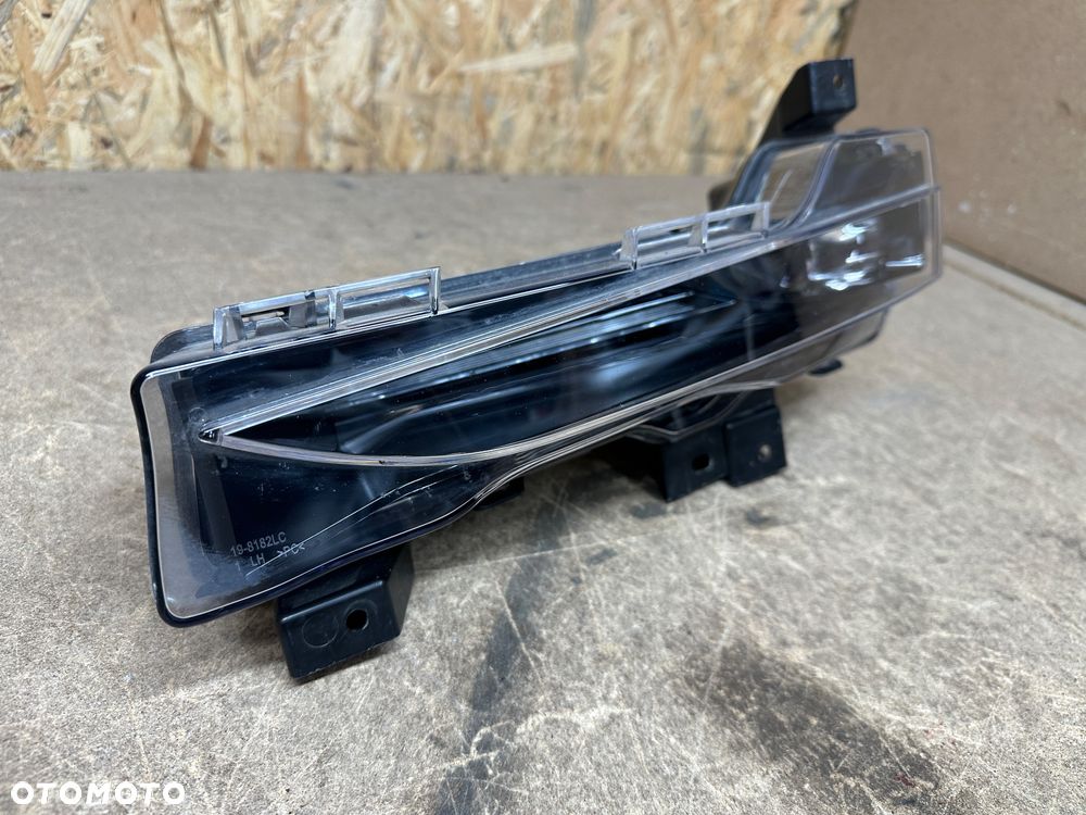 TESLA 3 Y LIFT  halogen drl led 1624798-00-A 1624797-00-A - 10