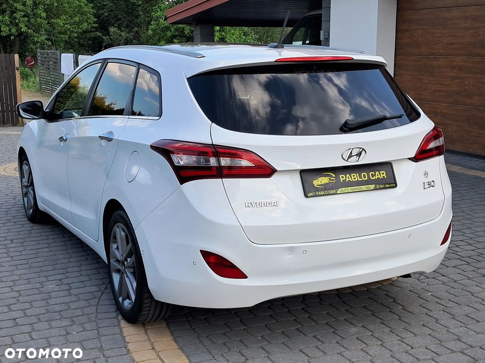 Hyundai i30 blue 1.6 CRDi DCT Premium - 13